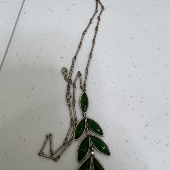 Vida Jewels Green Necklace Leaf Dangle Silver Tone Vintage Chain Tear Drop Used, - Picture 5 of 9